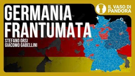 Senza un padrone l’Europa soffre | Germania frantumata (Con Stefano Orsi) Mappa della Germania con regioni colorate su una bandiera tedesca, con Germania Frantumata e l'autore Stefano Orsi.