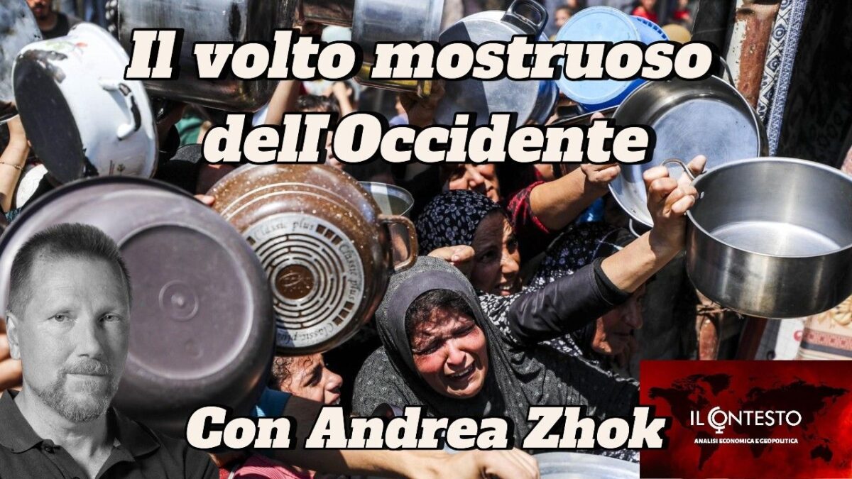 Un gruppo protesta con pentole e padelle di metallo, con il volto mostruoso di un uomo visibile sulla sinistra. Prevale l'atmosfera occidente.