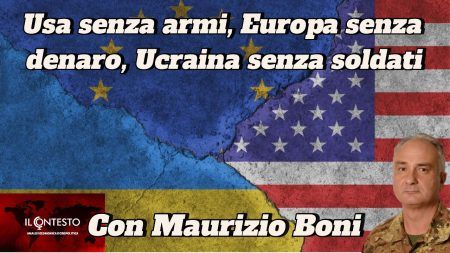 Usa senza armi, Unione Europea senza denaro, Ucraina senza soldati Un uomo in uniforme militare si trova davanti a bandiere degli Stati Uniti, dell'Unione Europea e dell'Ucraina con un titolo sull'Unione Europea senza denaro.