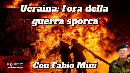 Il testo in italiano recita Ucraina: lora della guerra sporca. Con Fabio Mini. Novgorod appare su uno sfondo infuocato e su sagome.