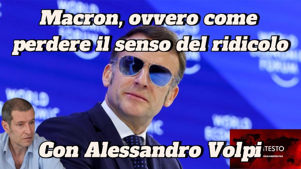 Emmanuel Macron indossa occhiali da sole durante un forum; si sovrappongono testi in italiano, grafici di energia e foto di Alessandro Volpi.
