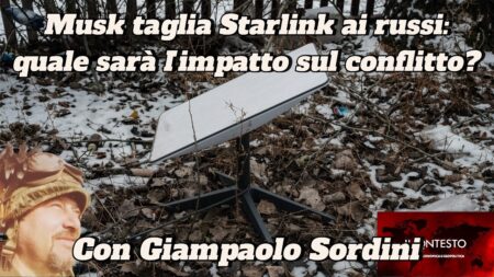 Space-X disattiva i terminali Starlink dei russi: la guerra si complica per Mosca Un'antenna satellitare Starlink all'aperto tra le foglie secche; un testo in italiano segnala Cavo Dragone e il ruolo di Starlink nel conflitto in Russia.